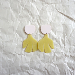 Palma Earrings in Translucent Chartreuse