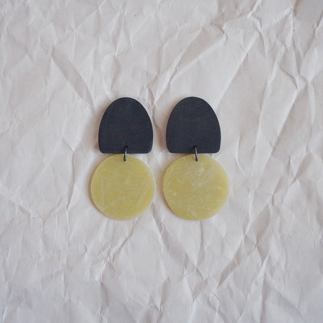 De Nada Small Dangle Earrings // Noir & Chartreuse