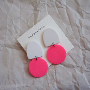 De Nada Small Dangle Earrings // Neon Pink