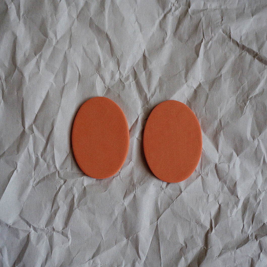 Simple Oval Studs - Navel Orange